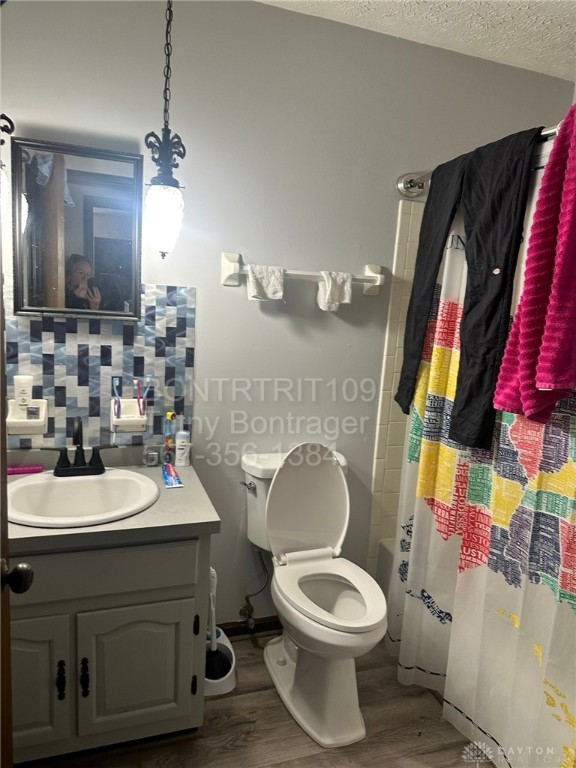 8760 Shadycreek Drive 8758