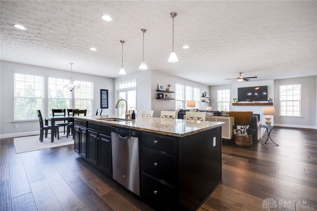 9313 Maple Brook Street