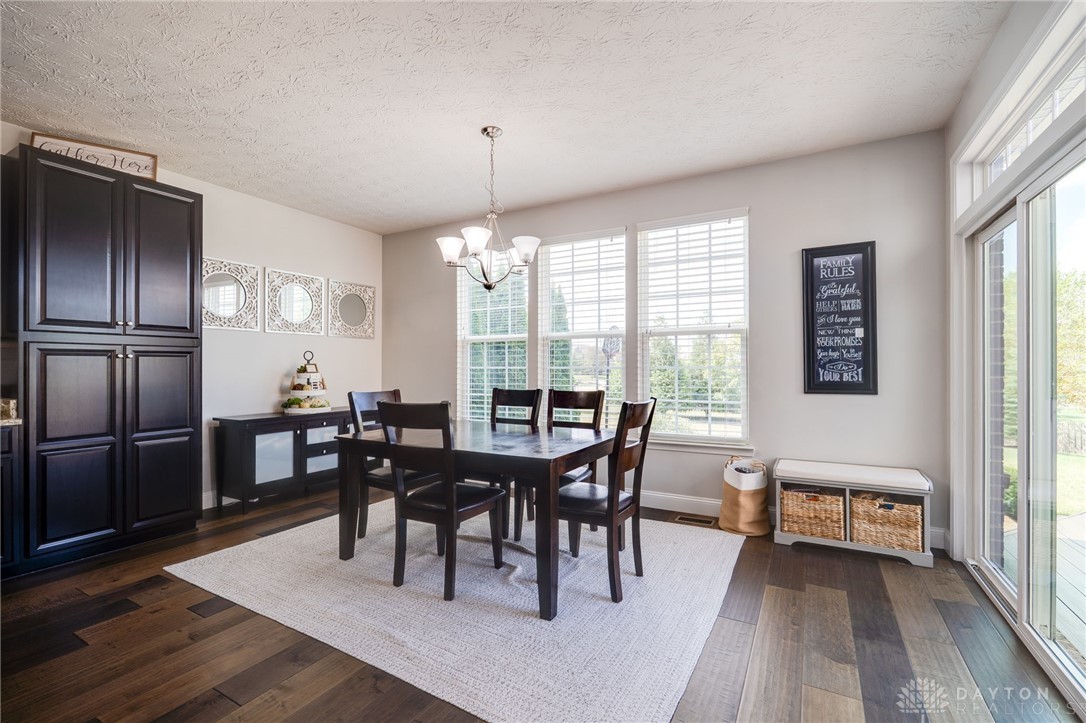 9313 Maple Brook Street