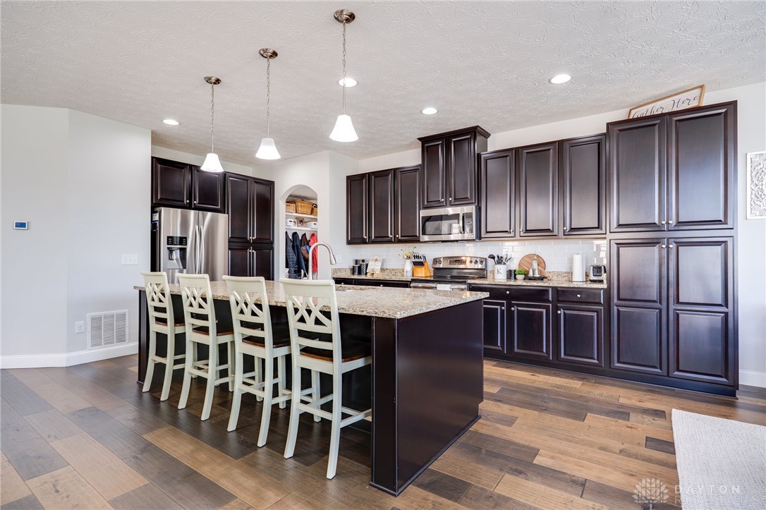 9313 Maple Brook Street