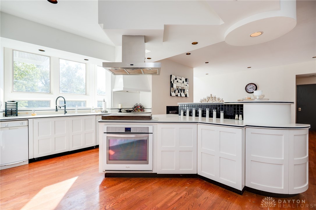 7077 Meeker Commons Lane