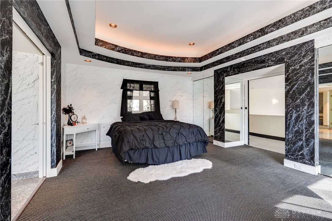 7077 Meeker Commons Lane