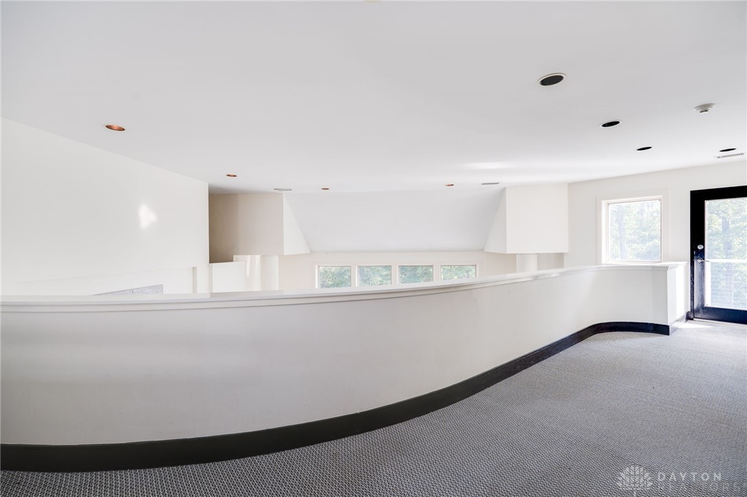 7077 Meeker Commons Lane