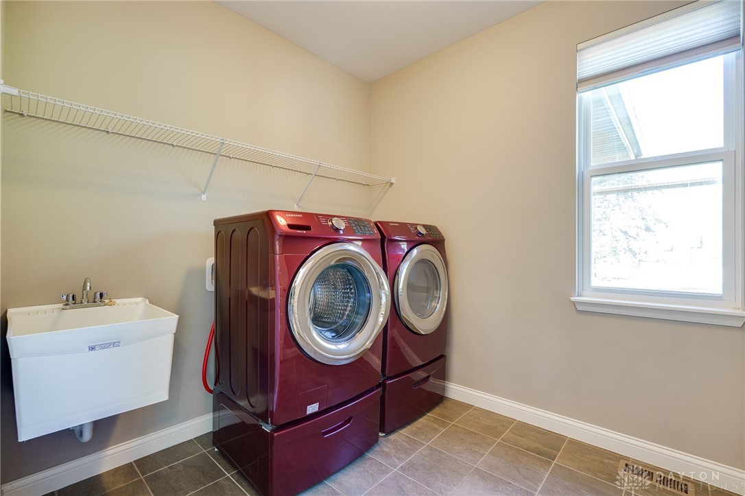 412 Belleclaire Hill