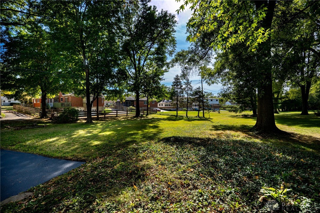 7113 Greenfringe Lane