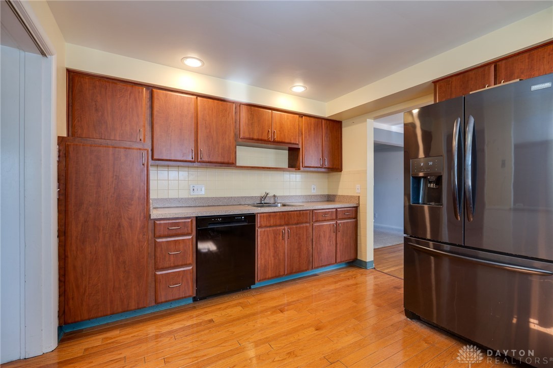 7113 Greenfringe Lane