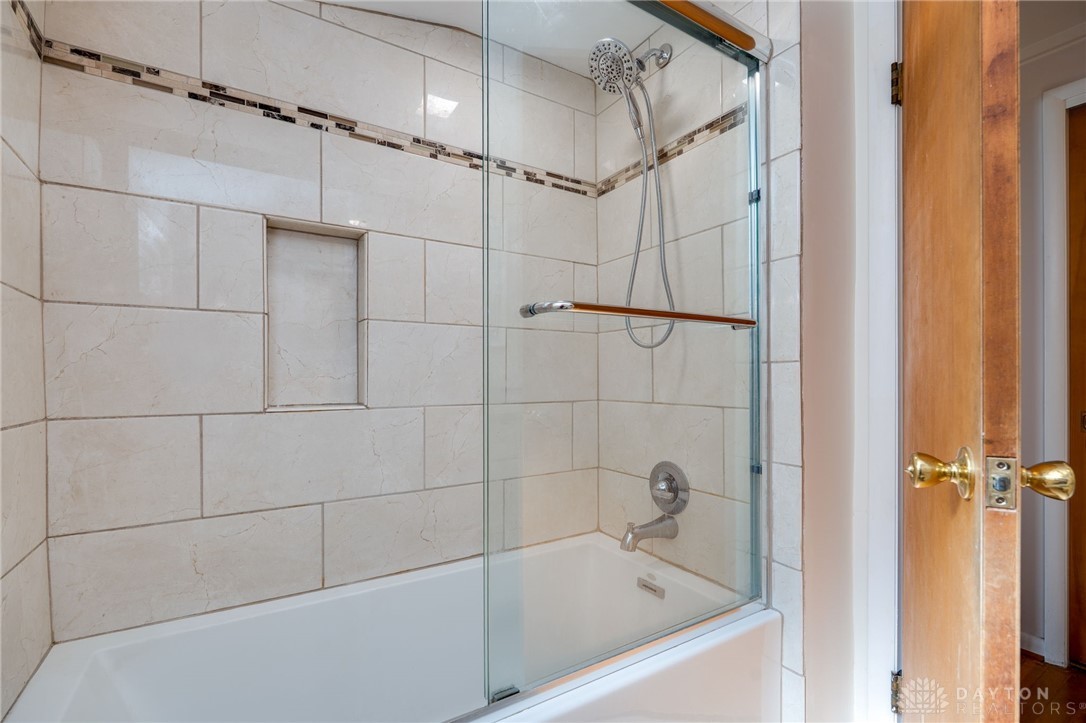 7113 Greenfringe Lane