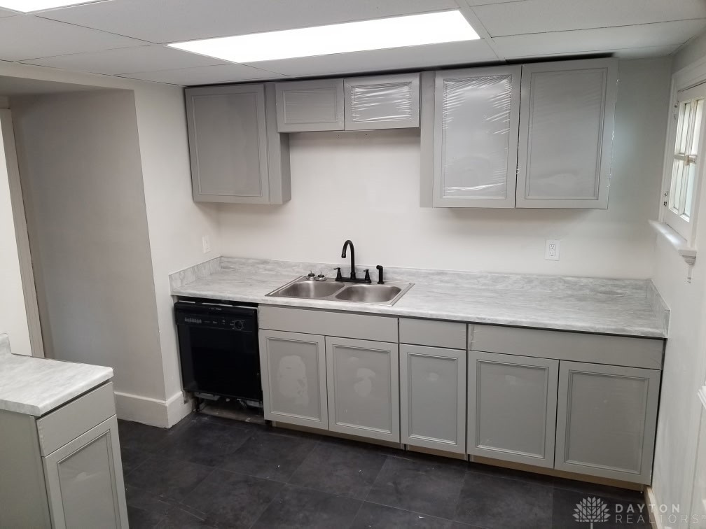 98 W Hudson Avenue 96