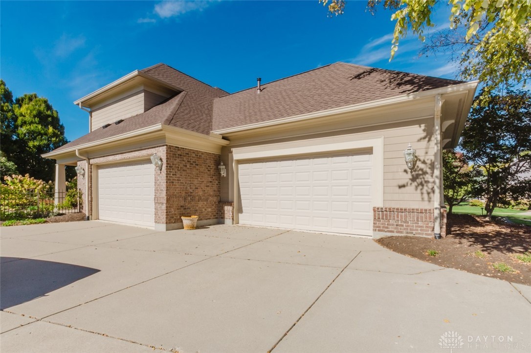 10679 Chestnut Hill Lane