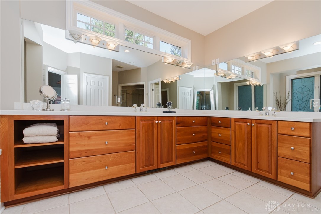 10679 Chestnut Hill Lane