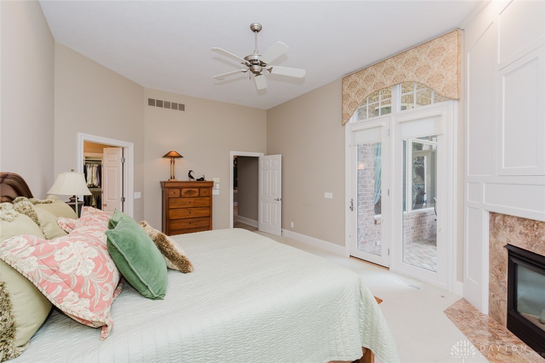 10679 Chestnut Hill Lane