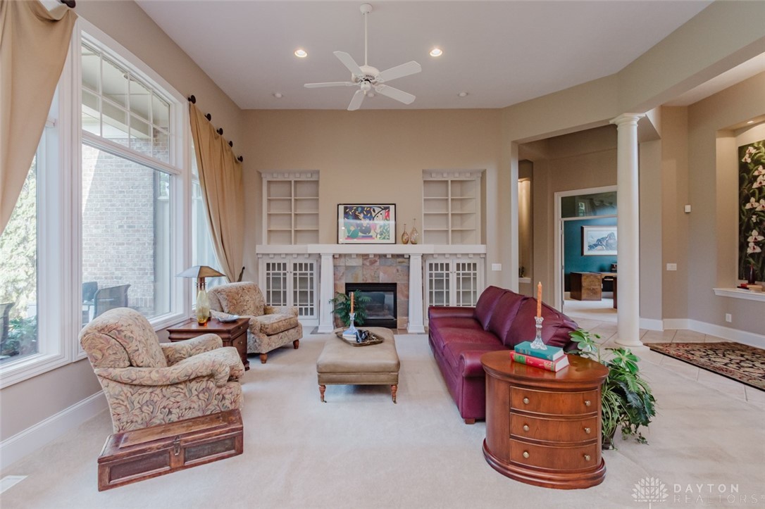 10679 Chestnut Hill Lane