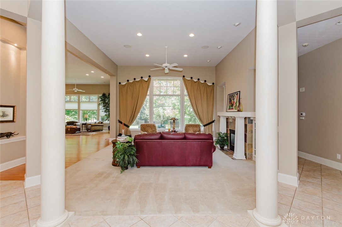 10679 Chestnut Hill Lane