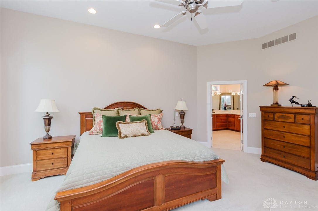 10679 Chestnut Hill Lane