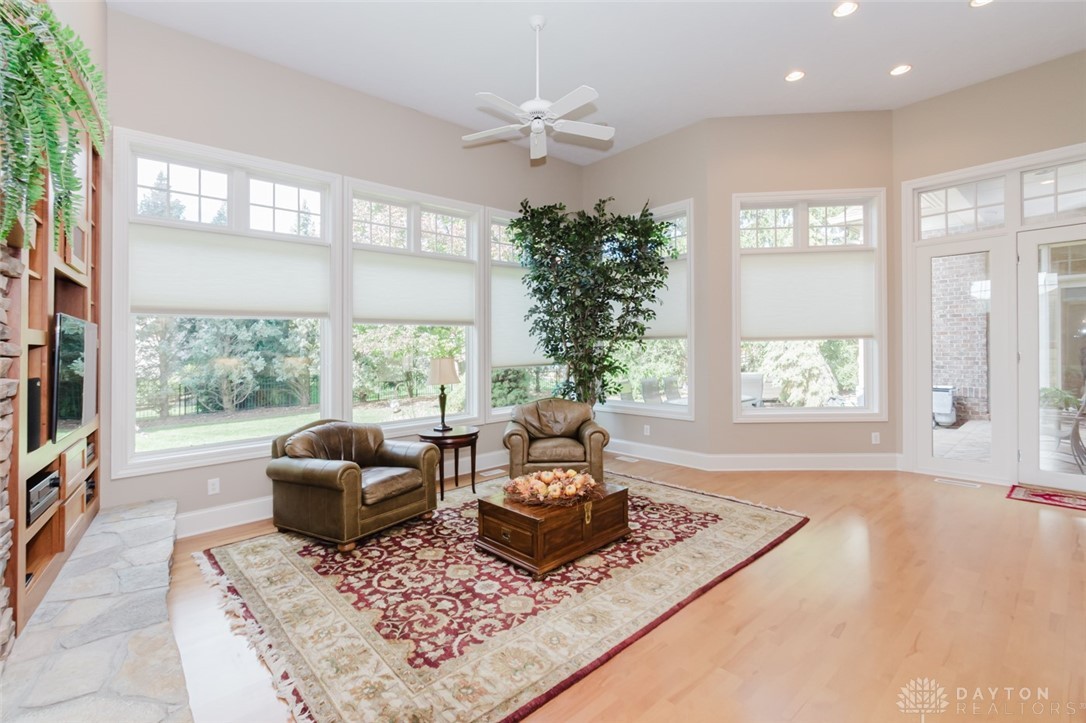 10679 Chestnut Hill Lane