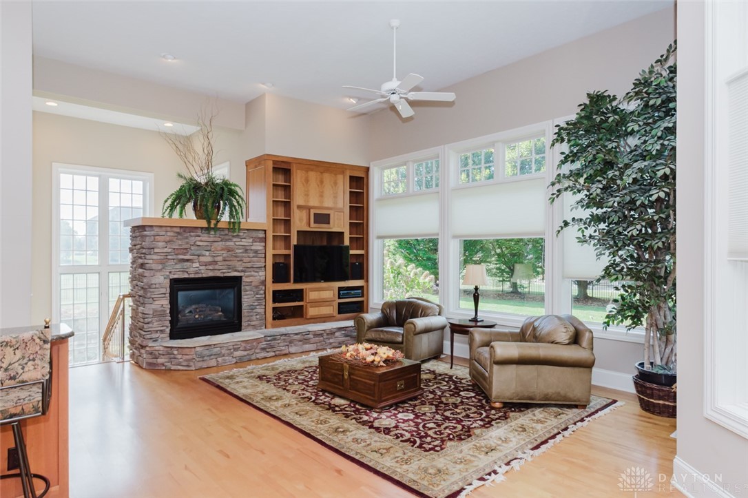 10679 Chestnut Hill Lane