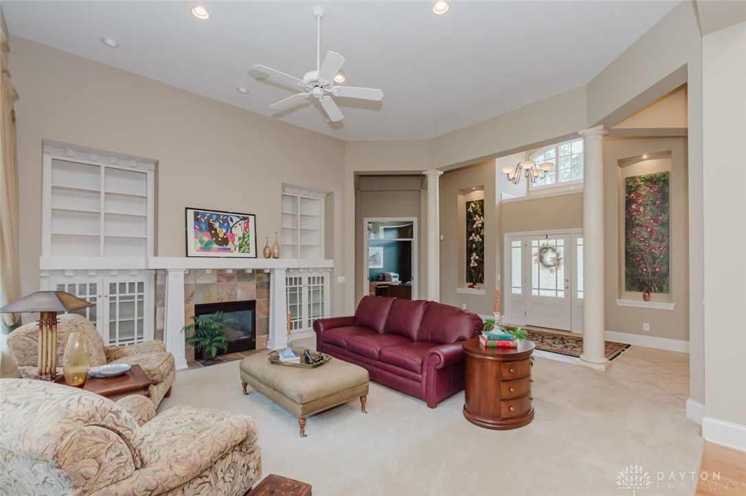 10679 Chestnut Hill Lane