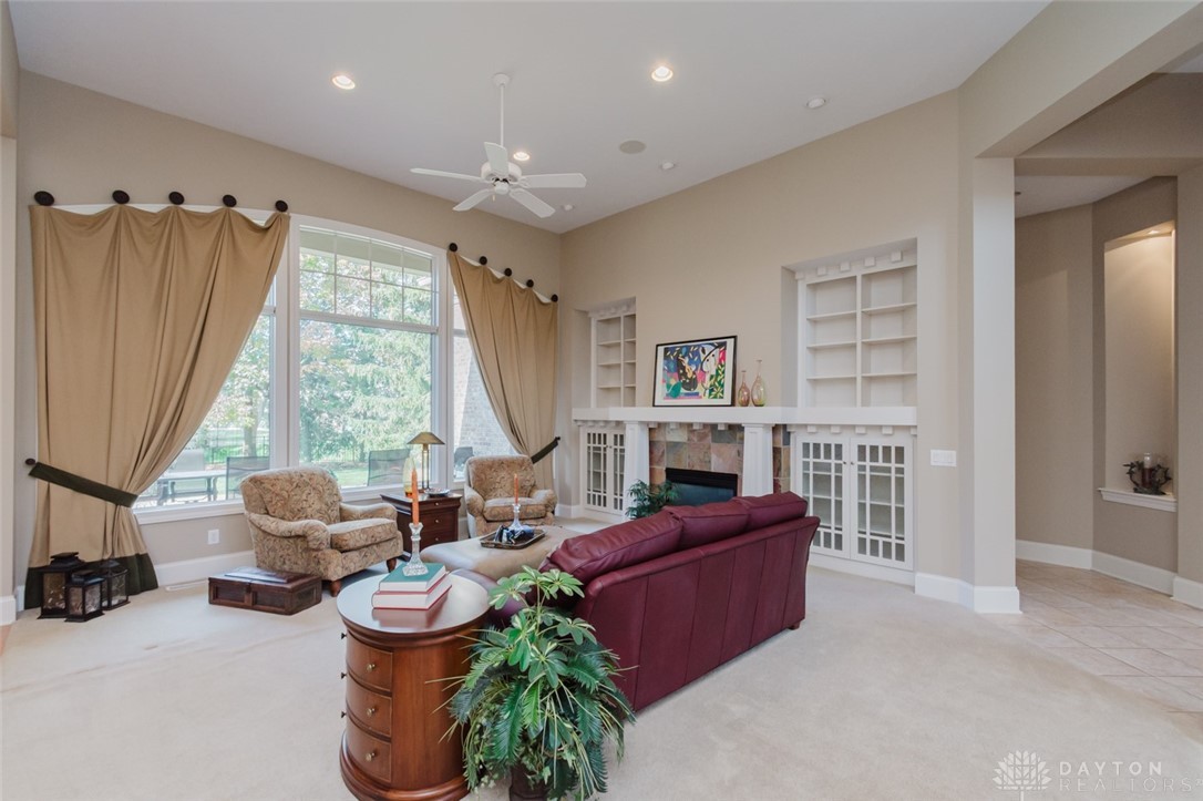 10679 Chestnut Hill Lane