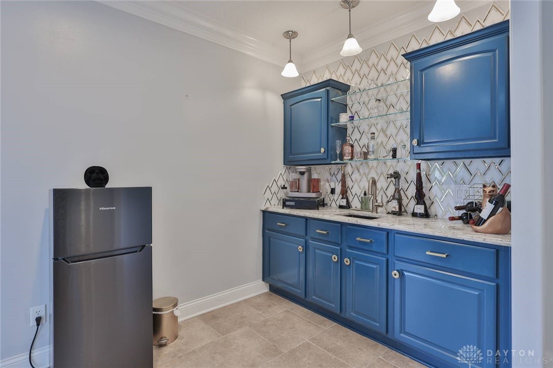 3982 Shadowleaf Drive