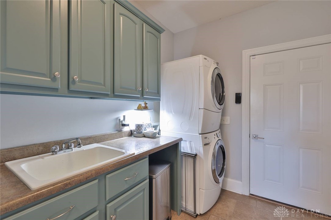 3982 Shadowleaf Drive