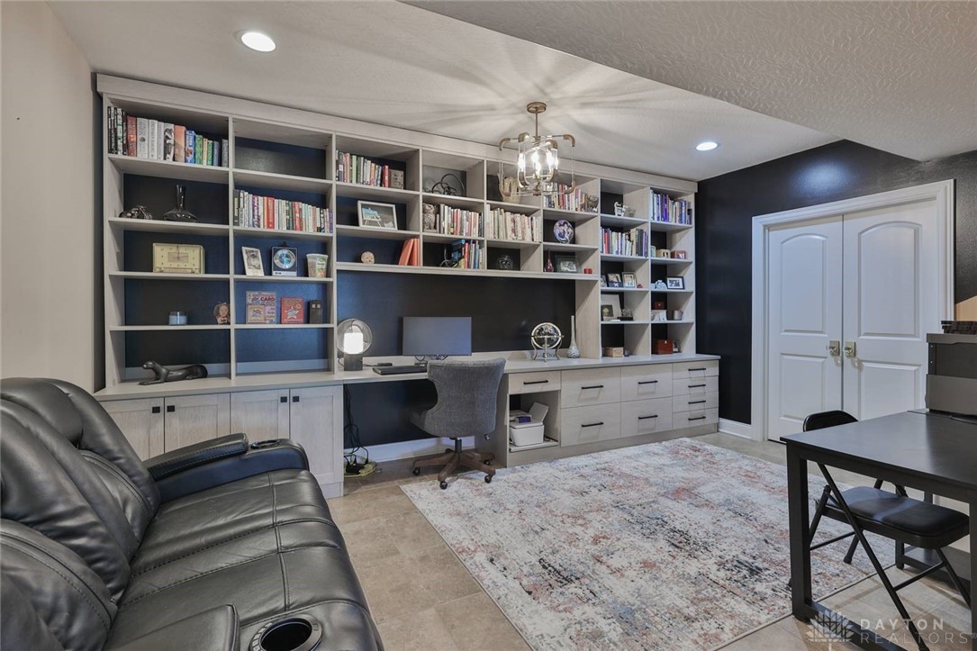 3982 Shadowleaf Drive