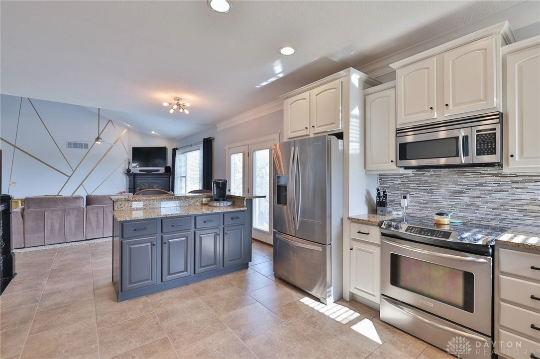 3982 Shadowleaf Drive