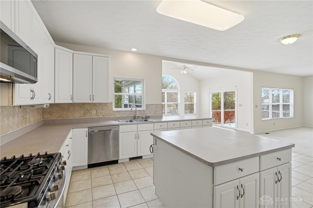 640 Springmill Drive