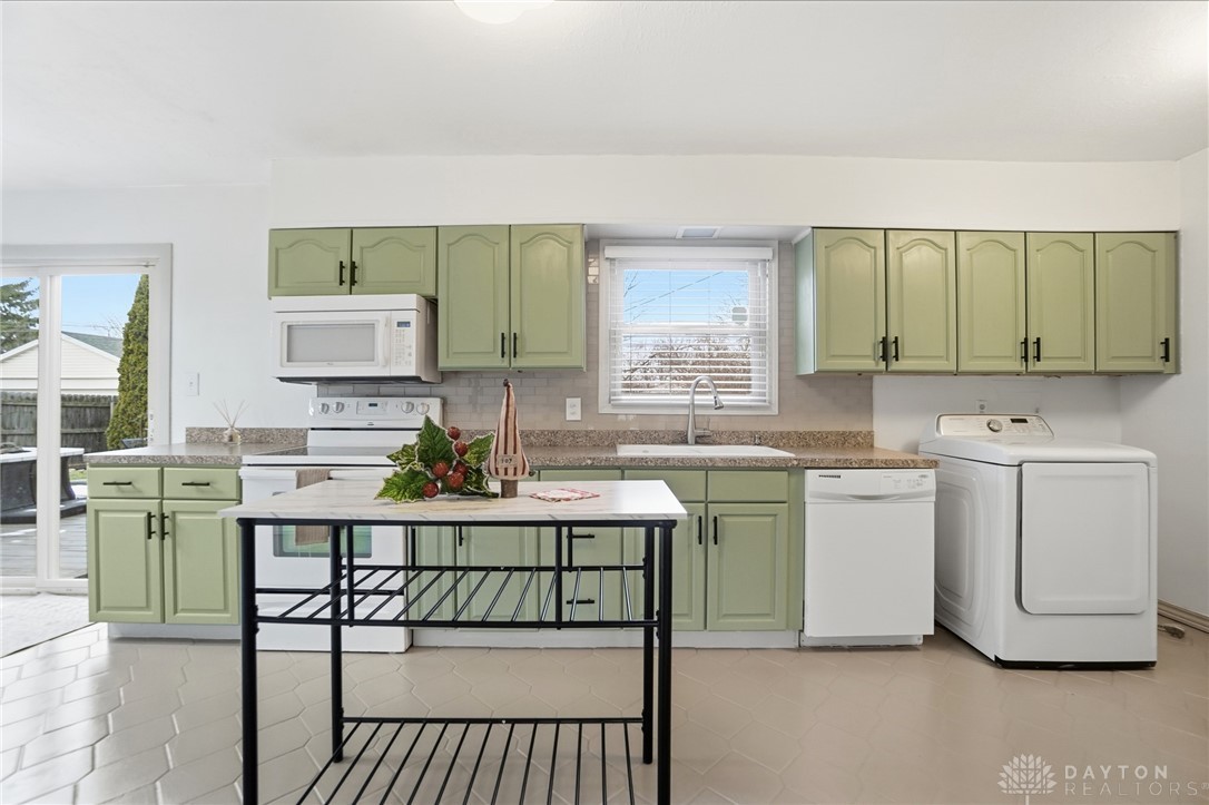 2855 Whitehorse Avenue