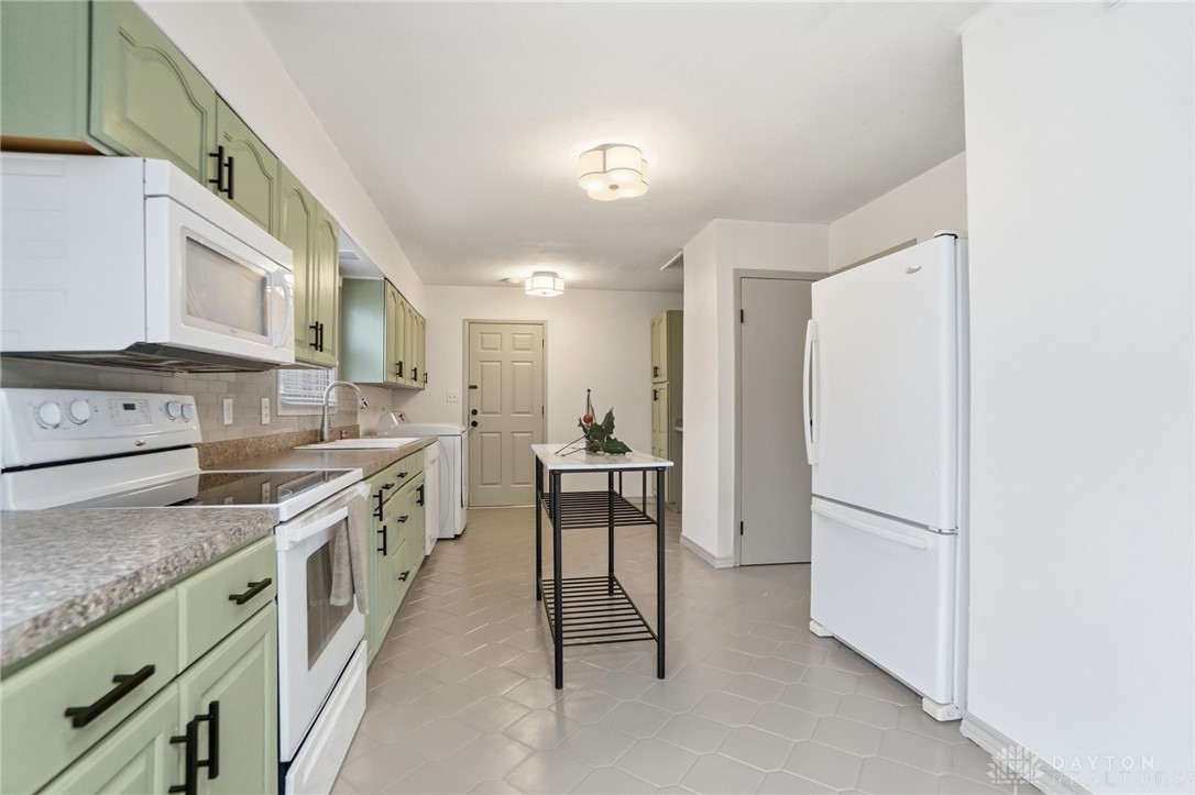 2855 Whitehorse Avenue