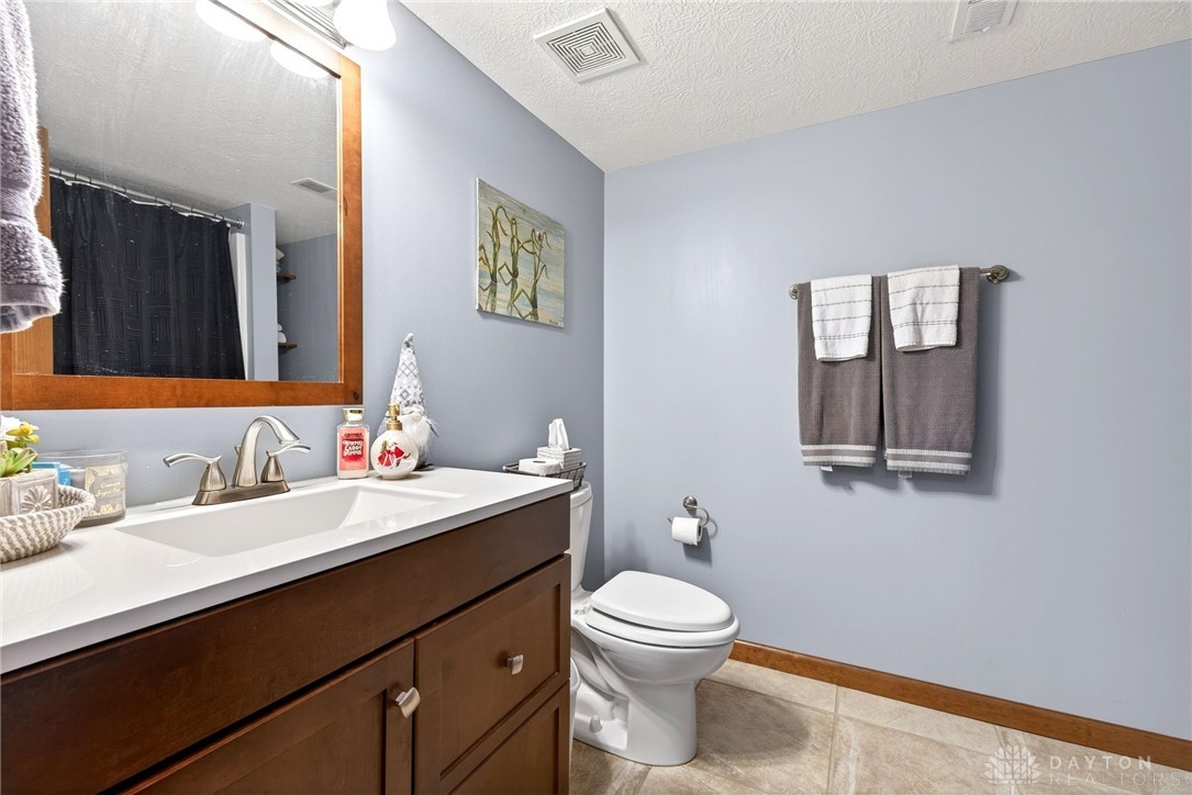 187 Hickory Pointe Drive