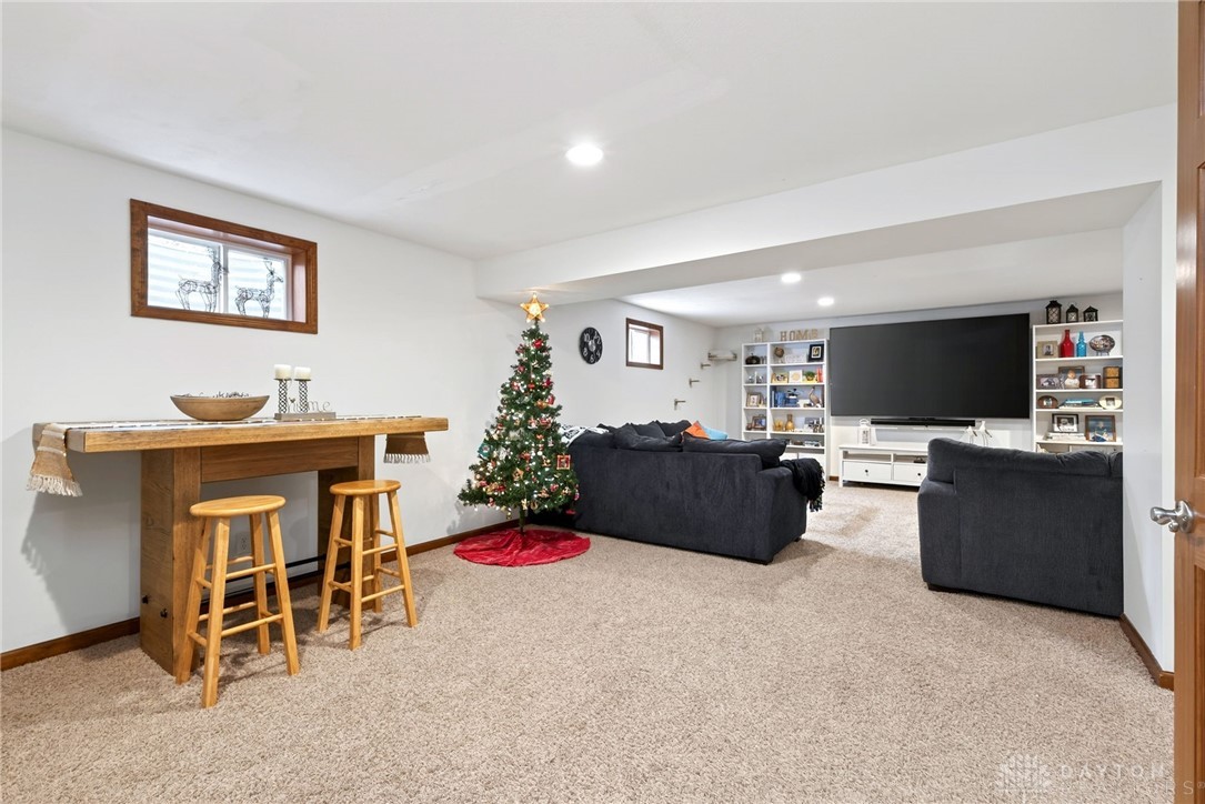 187 Hickory Pointe Drive