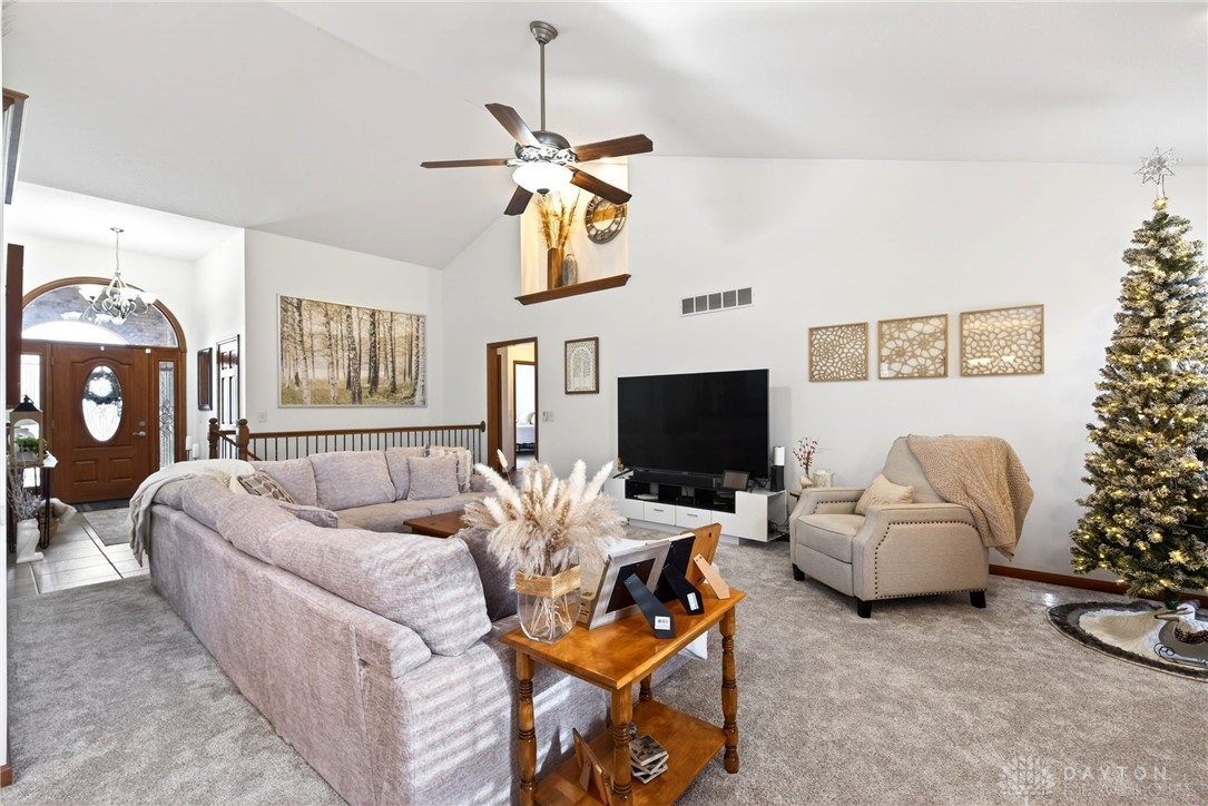 187 Hickory Pointe Drive