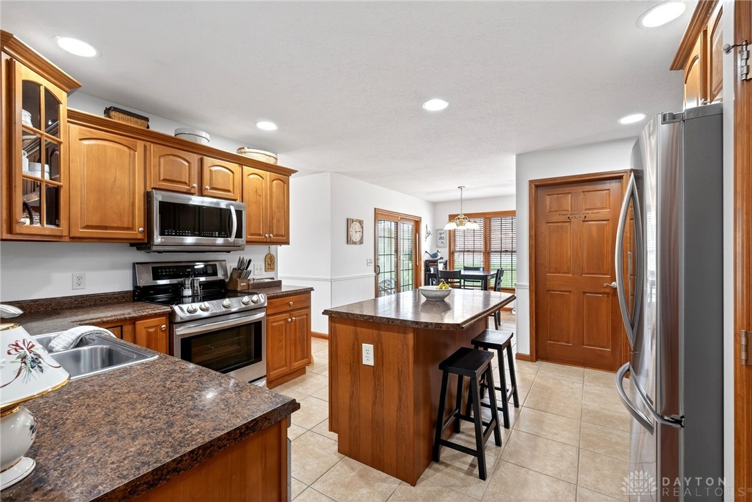 187 Hickory Pointe Drive