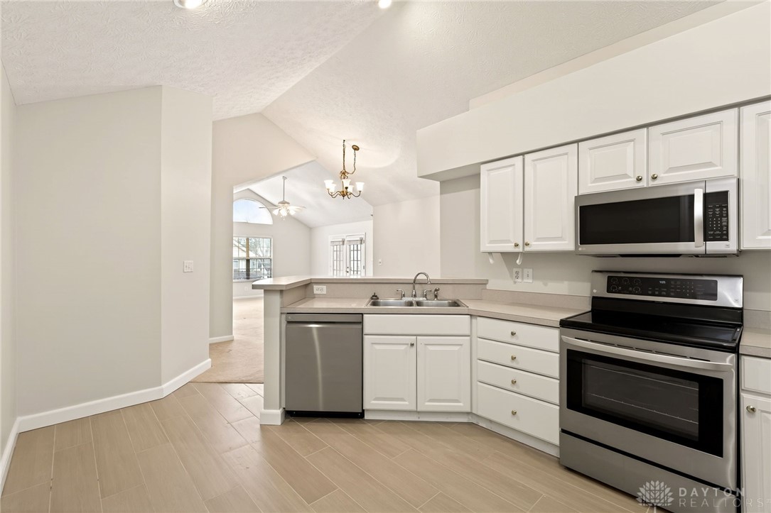 41 Villa Pointe Drive