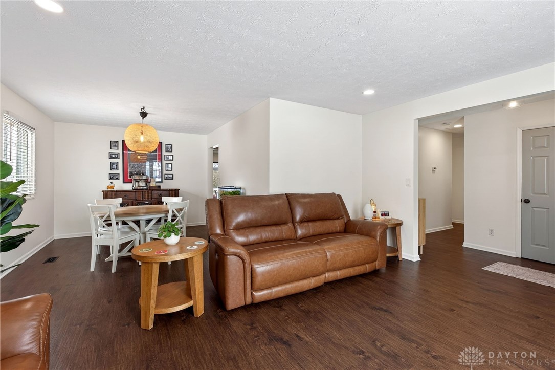 2243 Pin Oak Court