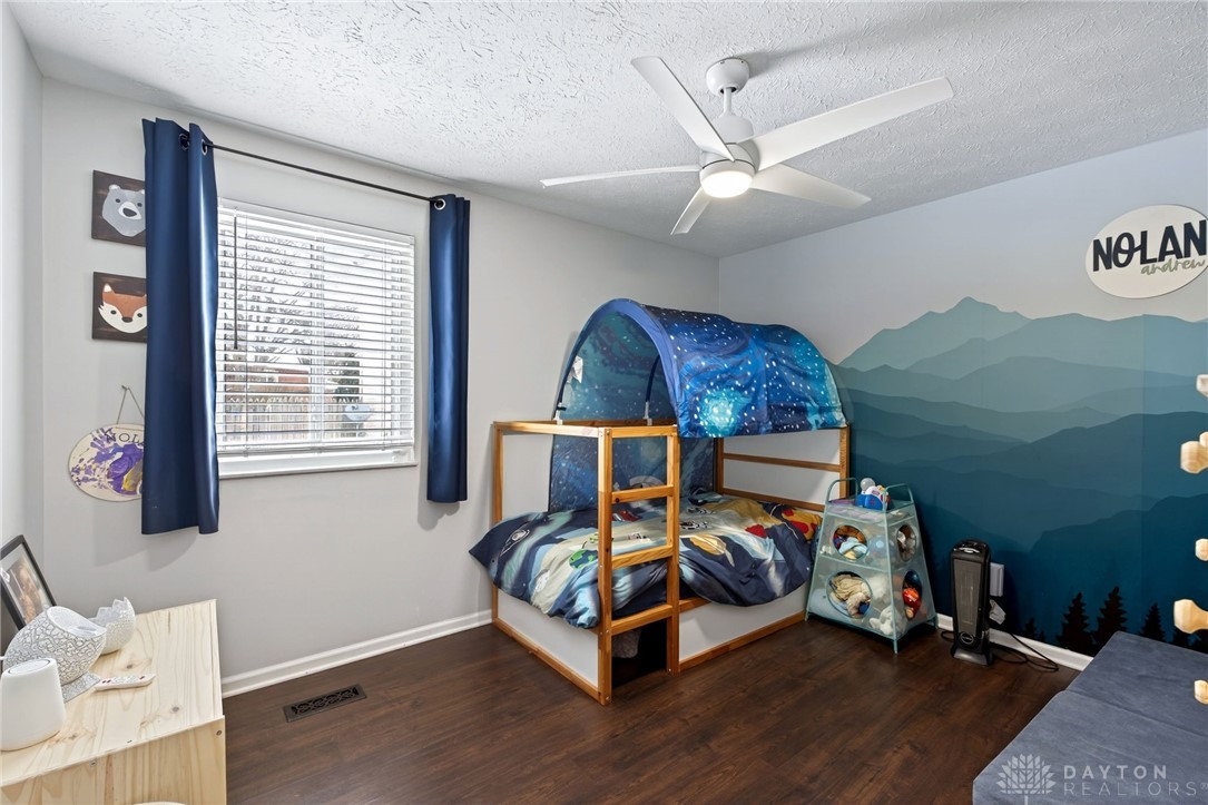 2243 Pin Oak Court