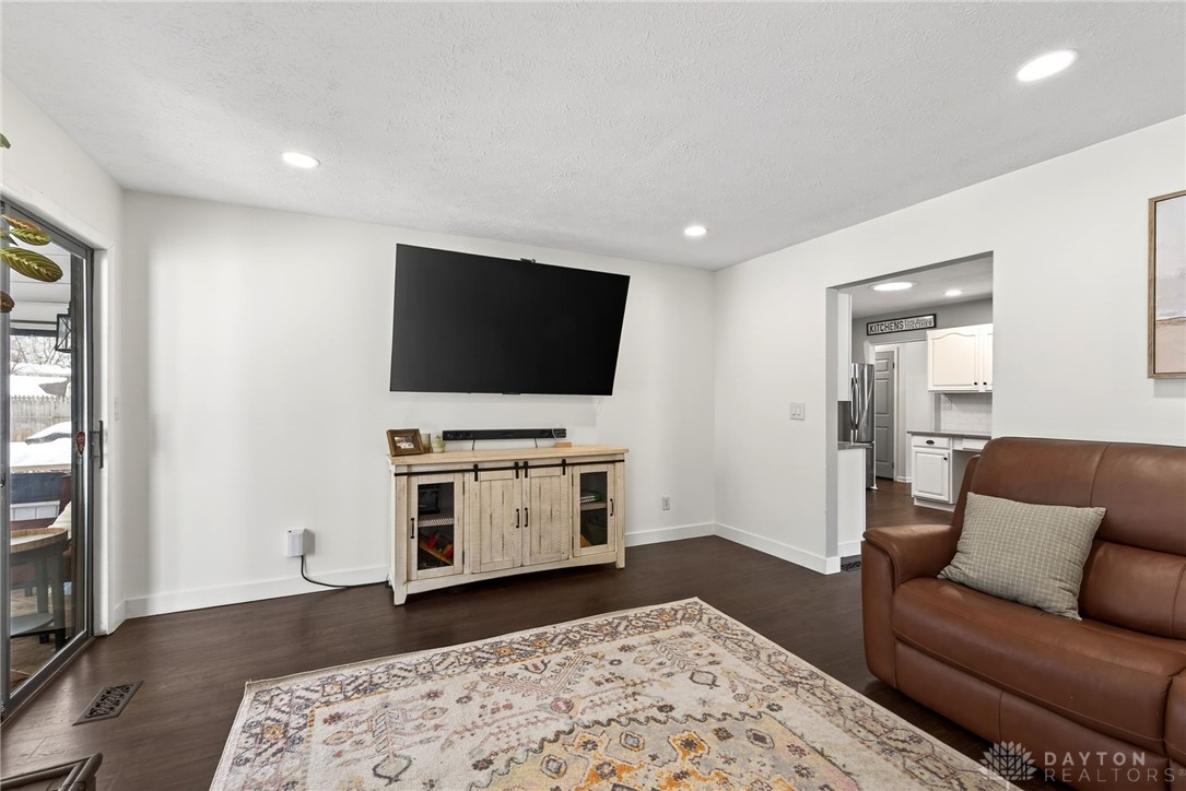 2243 Pin Oak Court