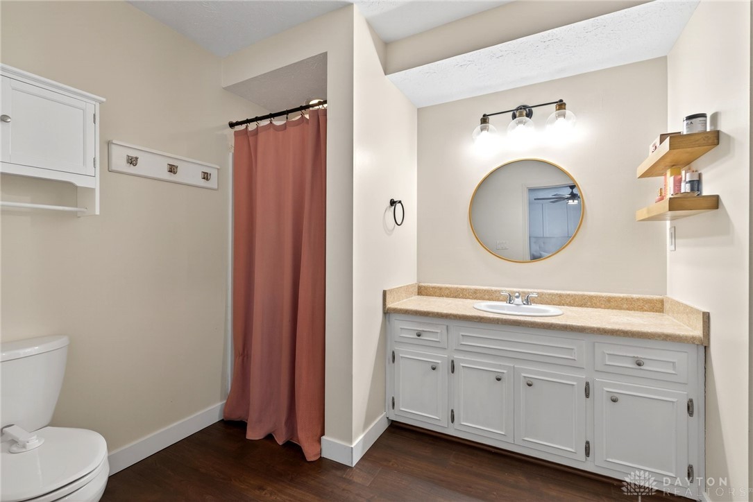 2243 Pin Oak Court