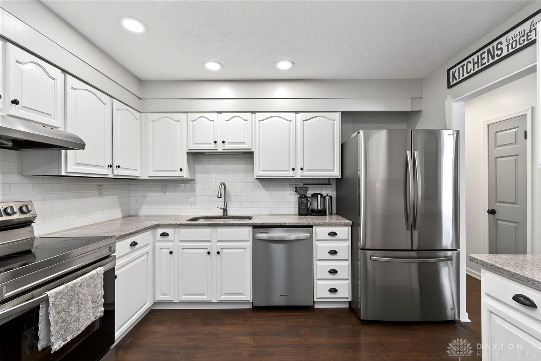 2243 Pin Oak Court
