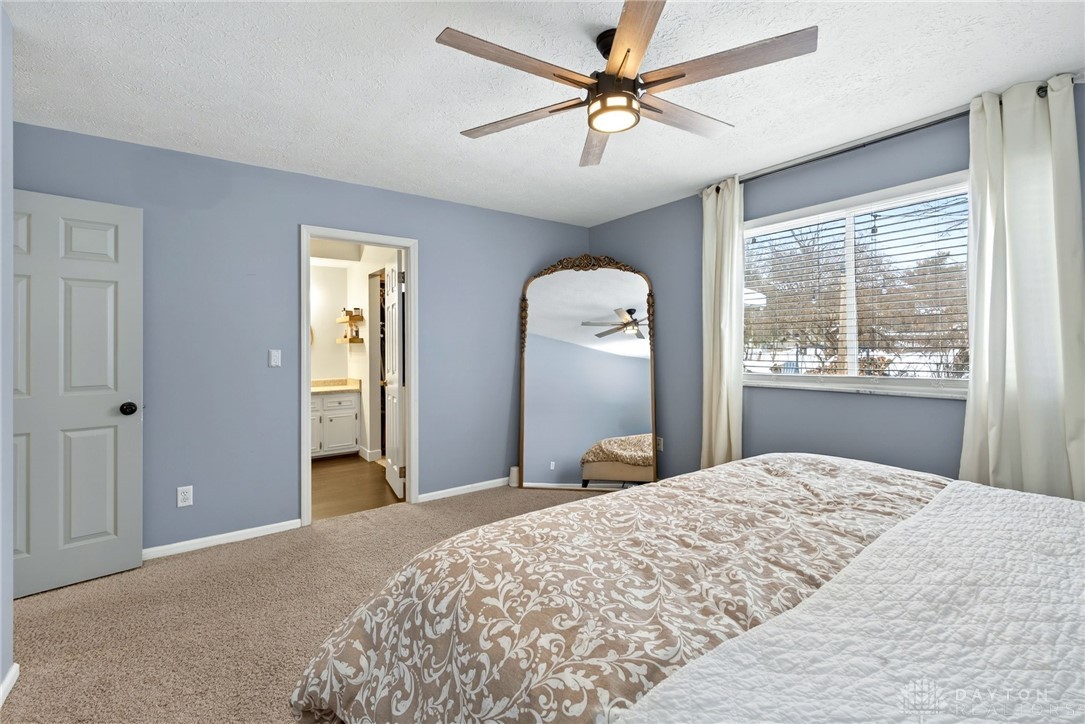 2243 Pin Oak Court