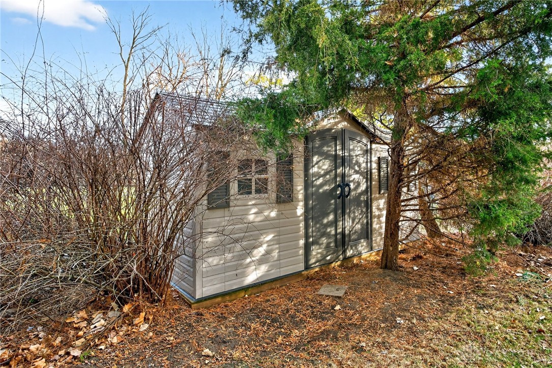 205 Springhouse Drive