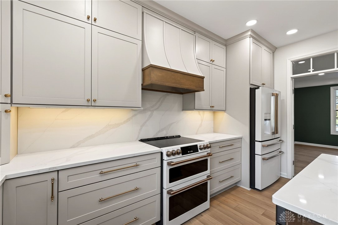 205 Springhouse Drive