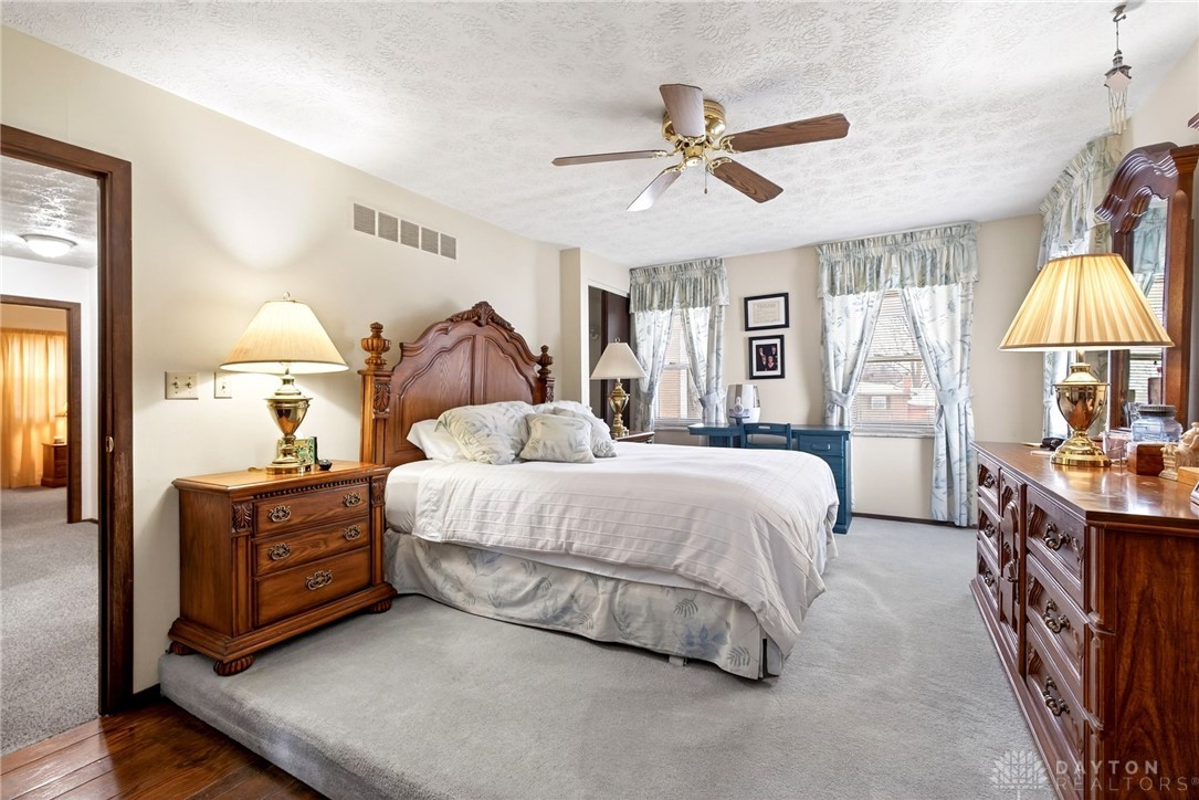 6993 Forest View Court