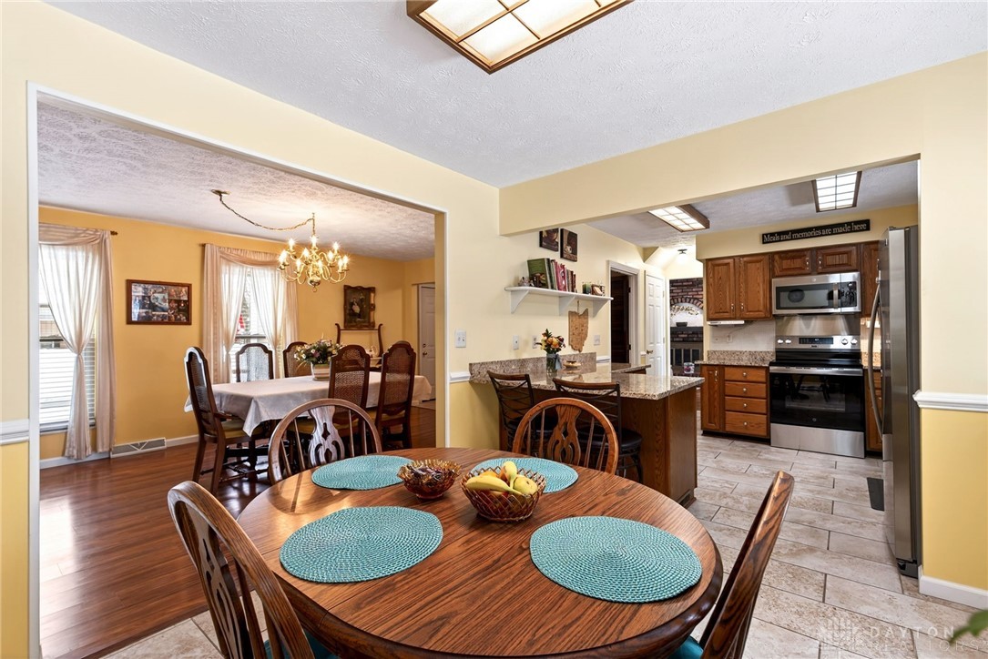 6993 Forest View Court