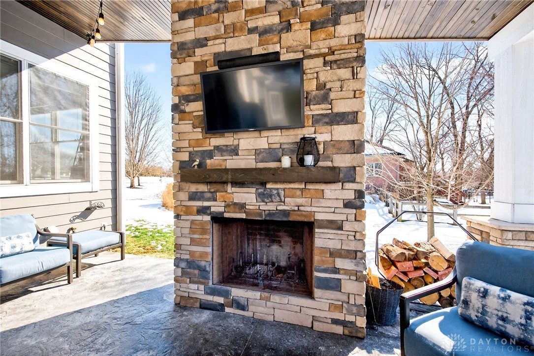 7293 Stone Ridge Drive