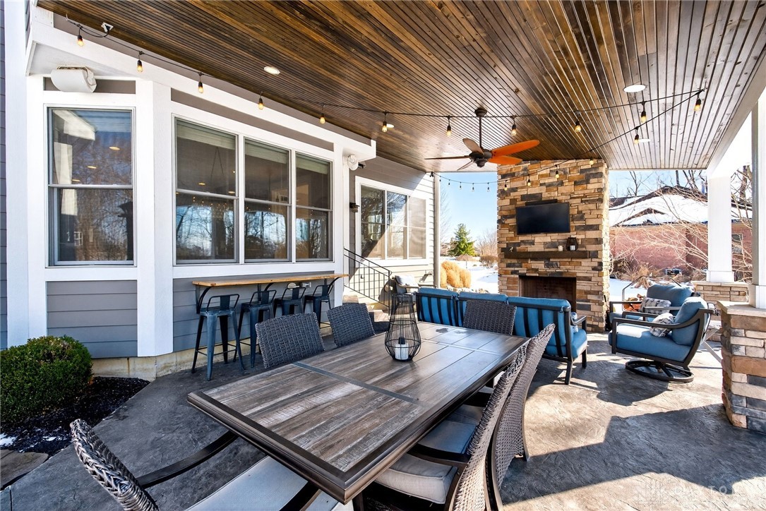 7293 Stone Ridge Drive