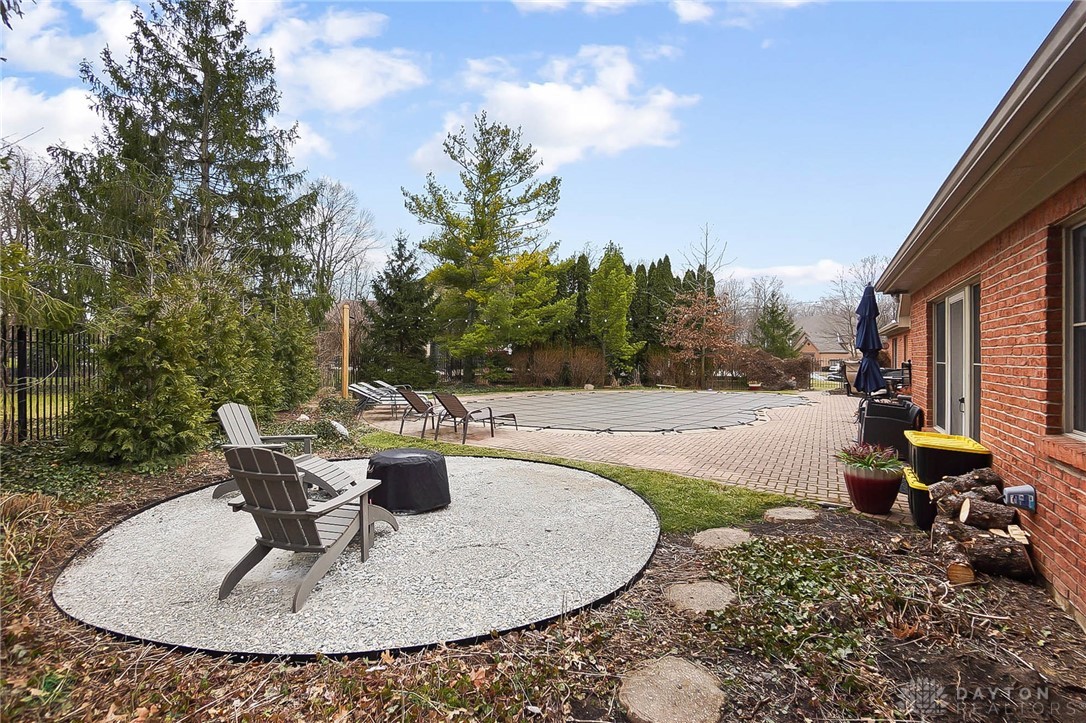 10600 Chestnut Hill Lane