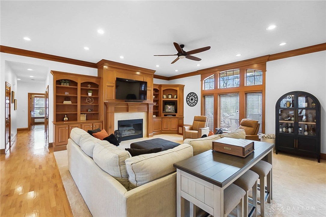 10600 Chestnut Hill Lane