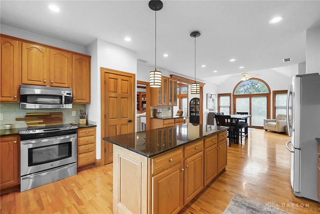 10600 Chestnut Hill Lane