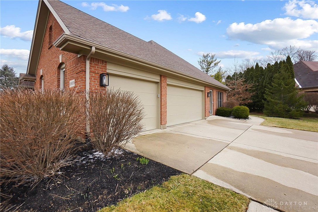 10600 Chestnut Hill Lane